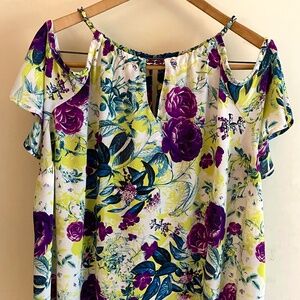 Torrid floral cold shoulder top